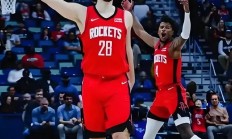 开云在线直播-爵士内线稳固，状元秀表现惊艳的简单介绍