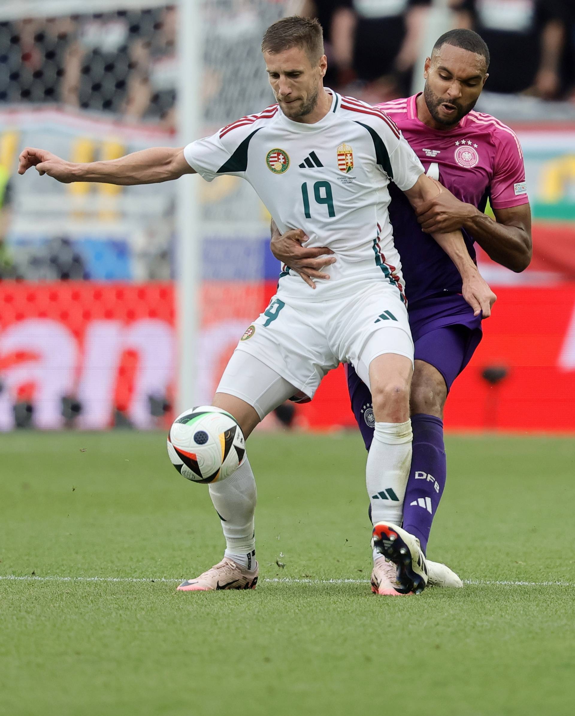 包含匈牙利队奋力拼搏,取得重要胜利的词条 包含匈牙利队奋力拼搏,取得重要胜利的词条