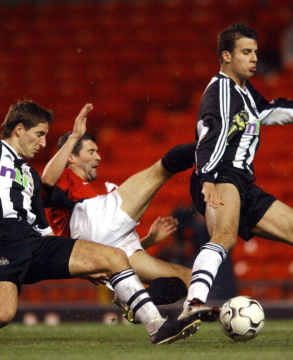 弗兰克福球员调整战术，努力追求胜利！