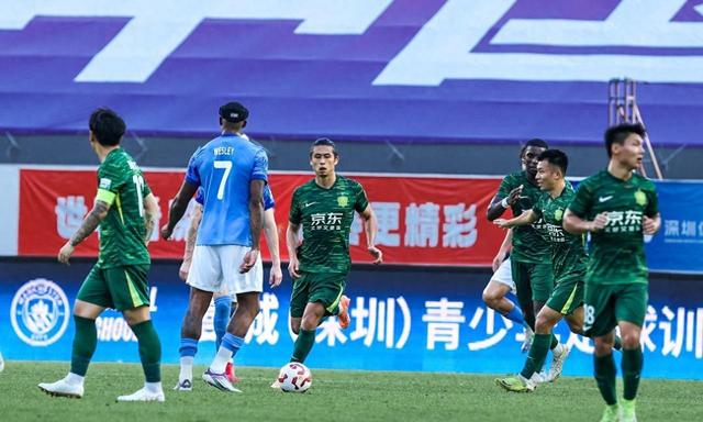 包含主教练调整阵容备战下一场关键比赛的词条