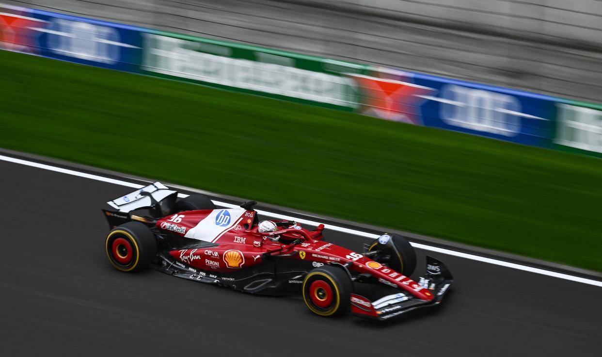 法拉利碾压雷诺车队，汉密尔顿高光表现的简单介绍