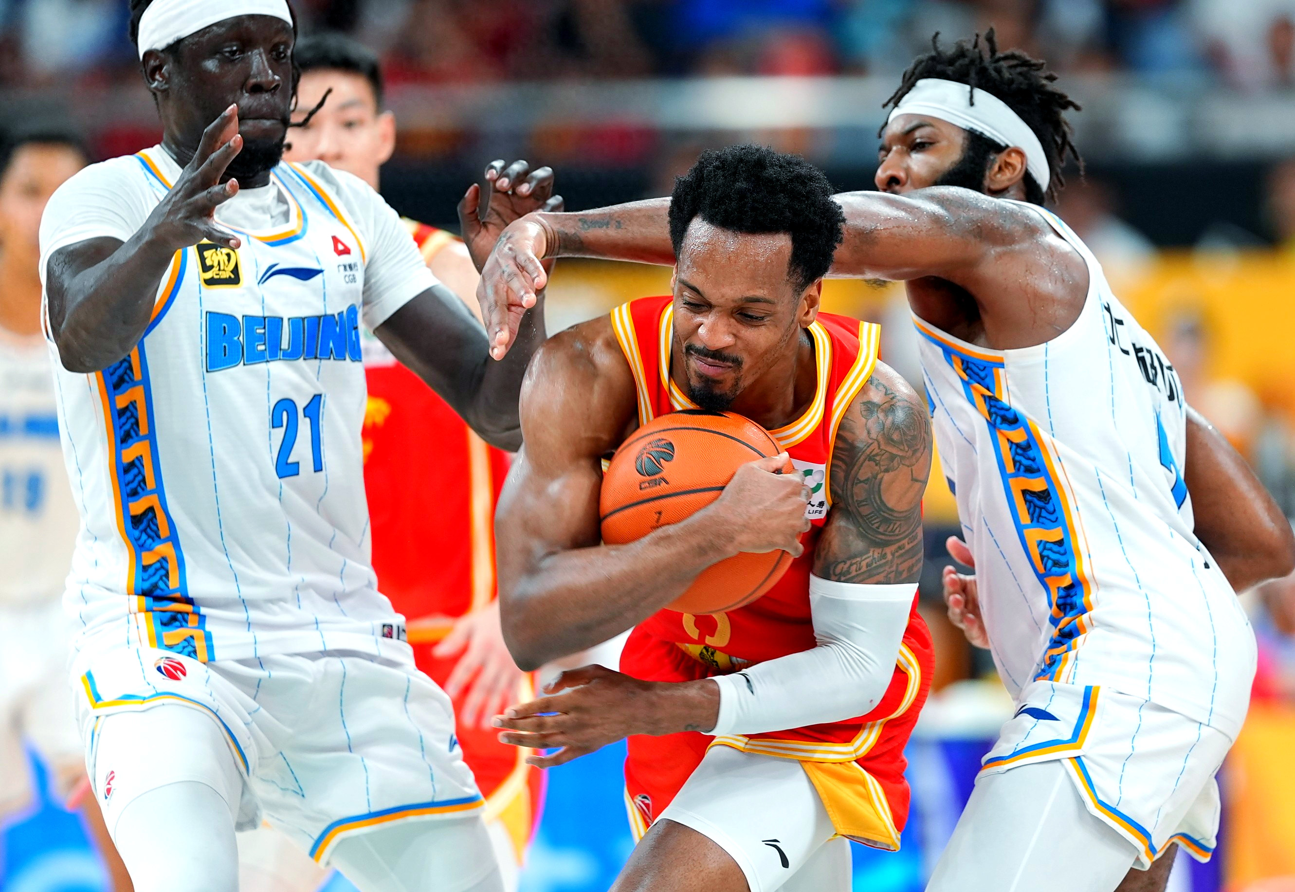 广东男篮惜败北京队，遭遇首败的简单介绍