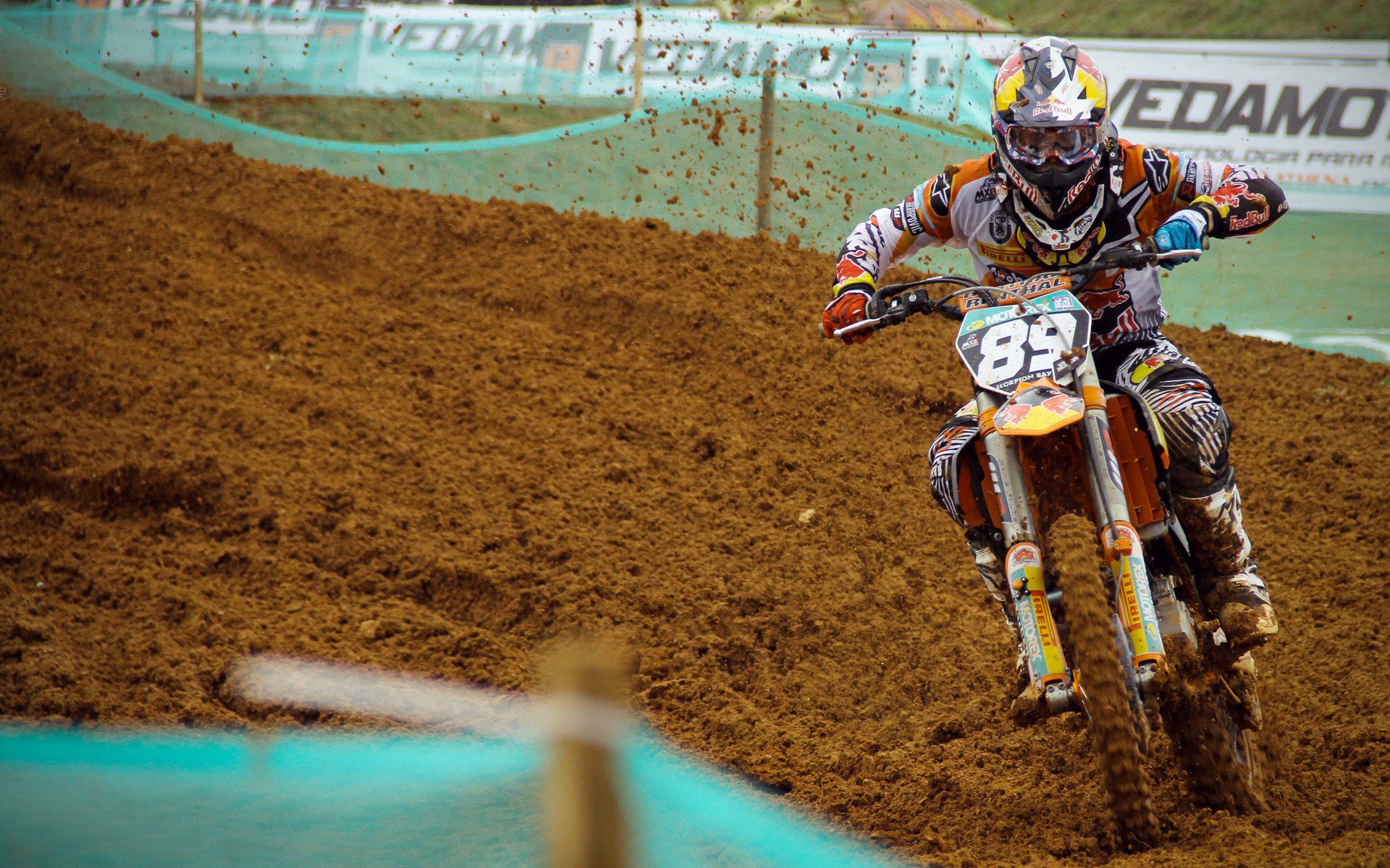 火箭冲垮公牛，爱德华兹成为关键先生